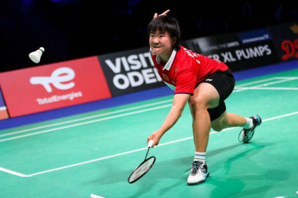 球员交易市 球员交易市