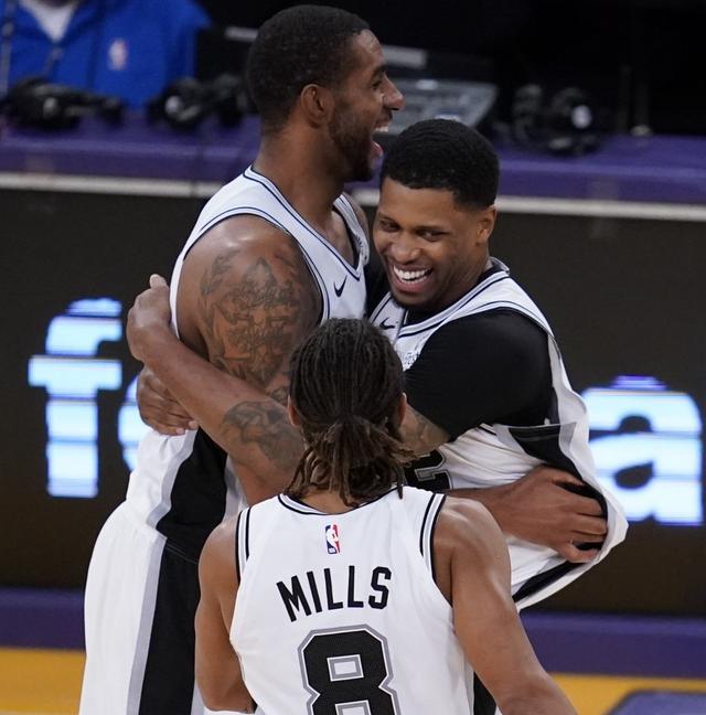 后腰对抗型 后腰对抗型